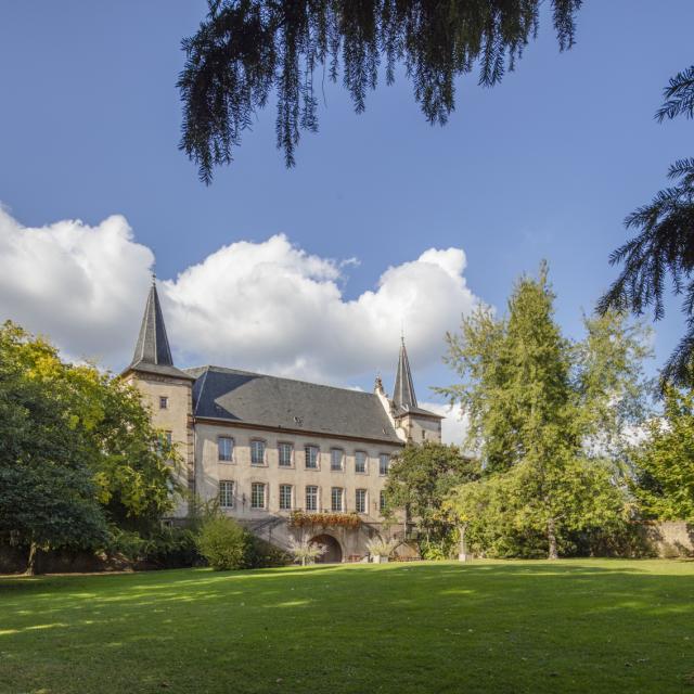 Confrérie Saint-Etienne Castle